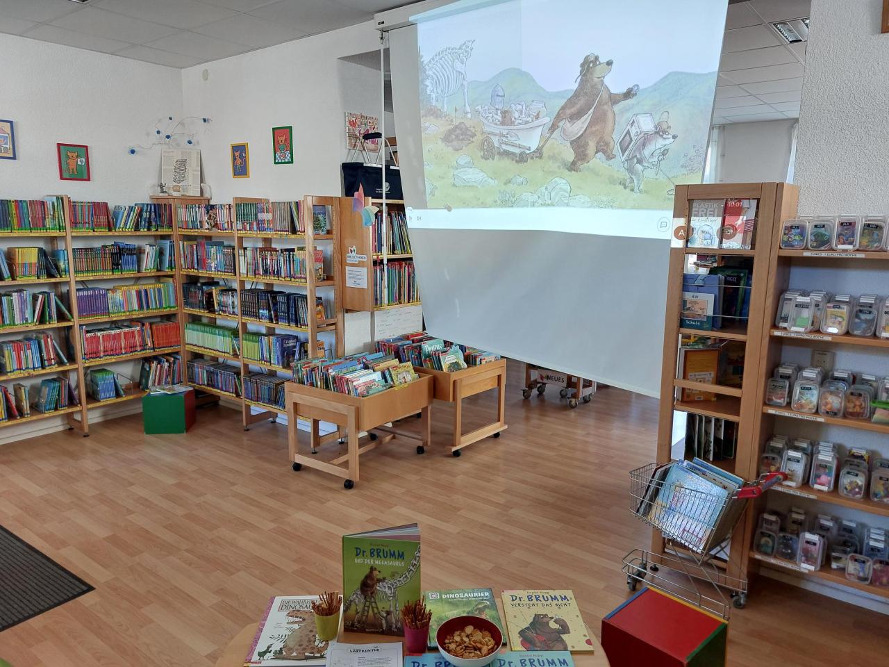 Bilderbuchkino Leinwand in der Bibliothek
