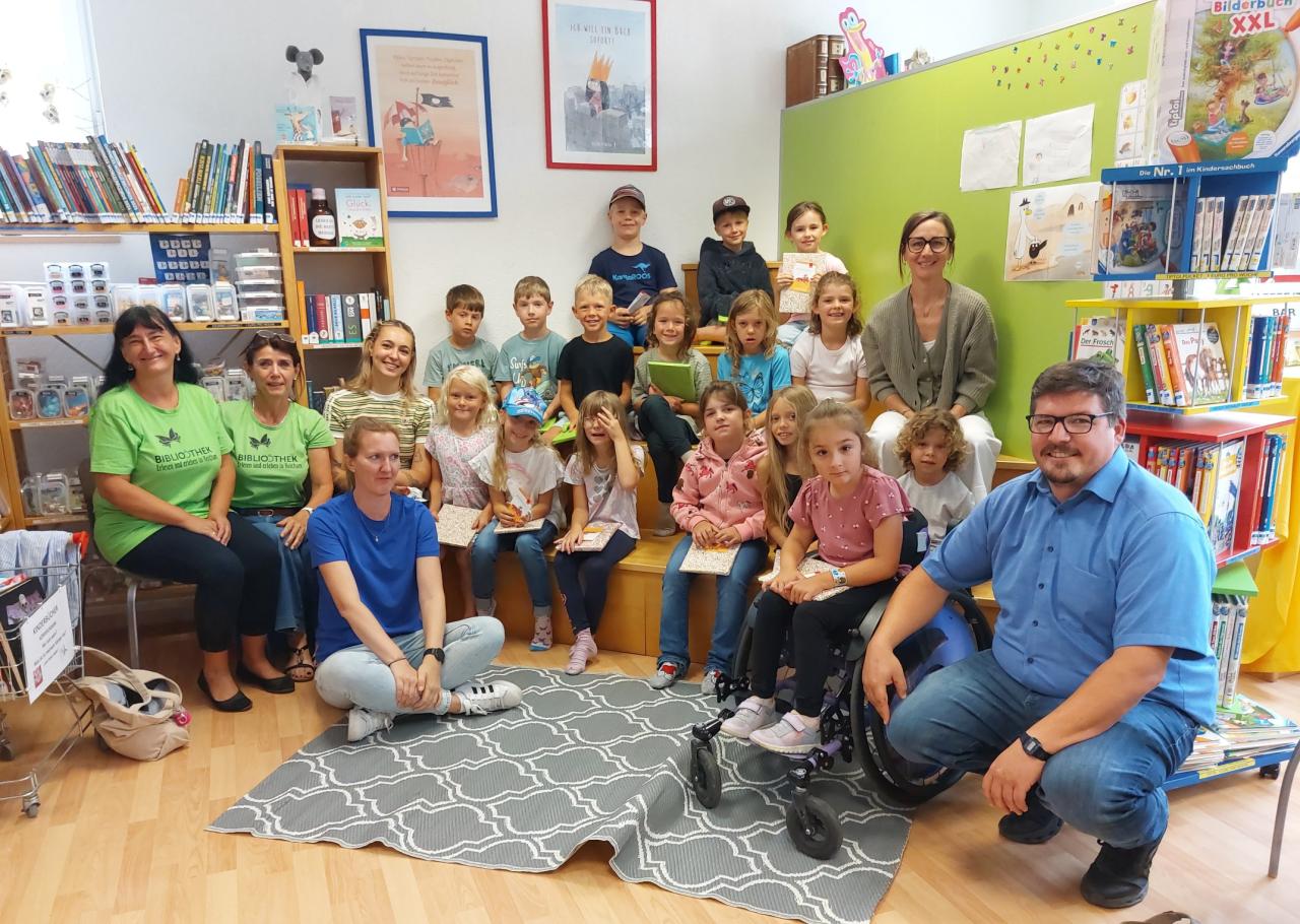 Gruppenbild der 1 a VS sitzend
