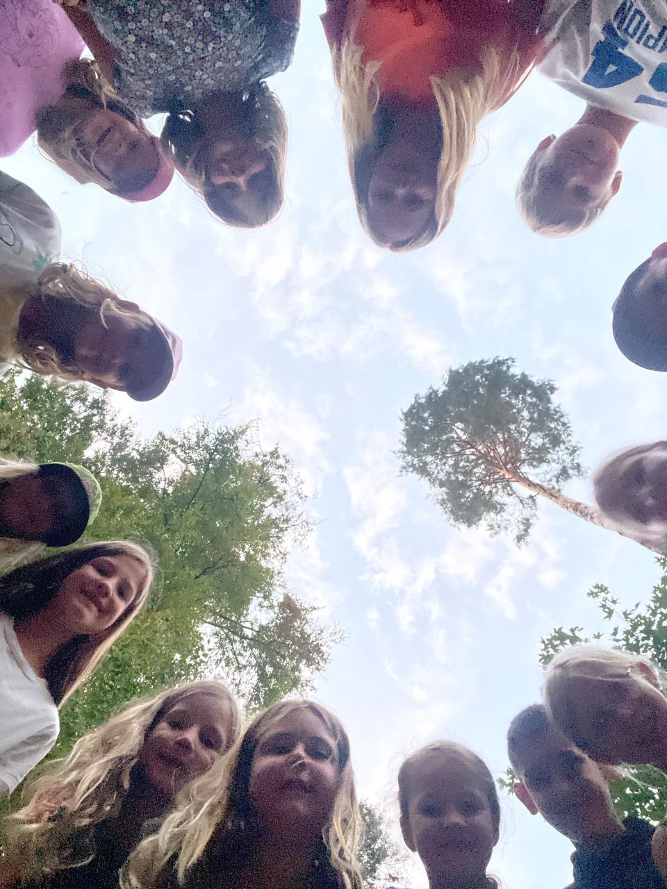 Gruppenbild Kinderköpfe